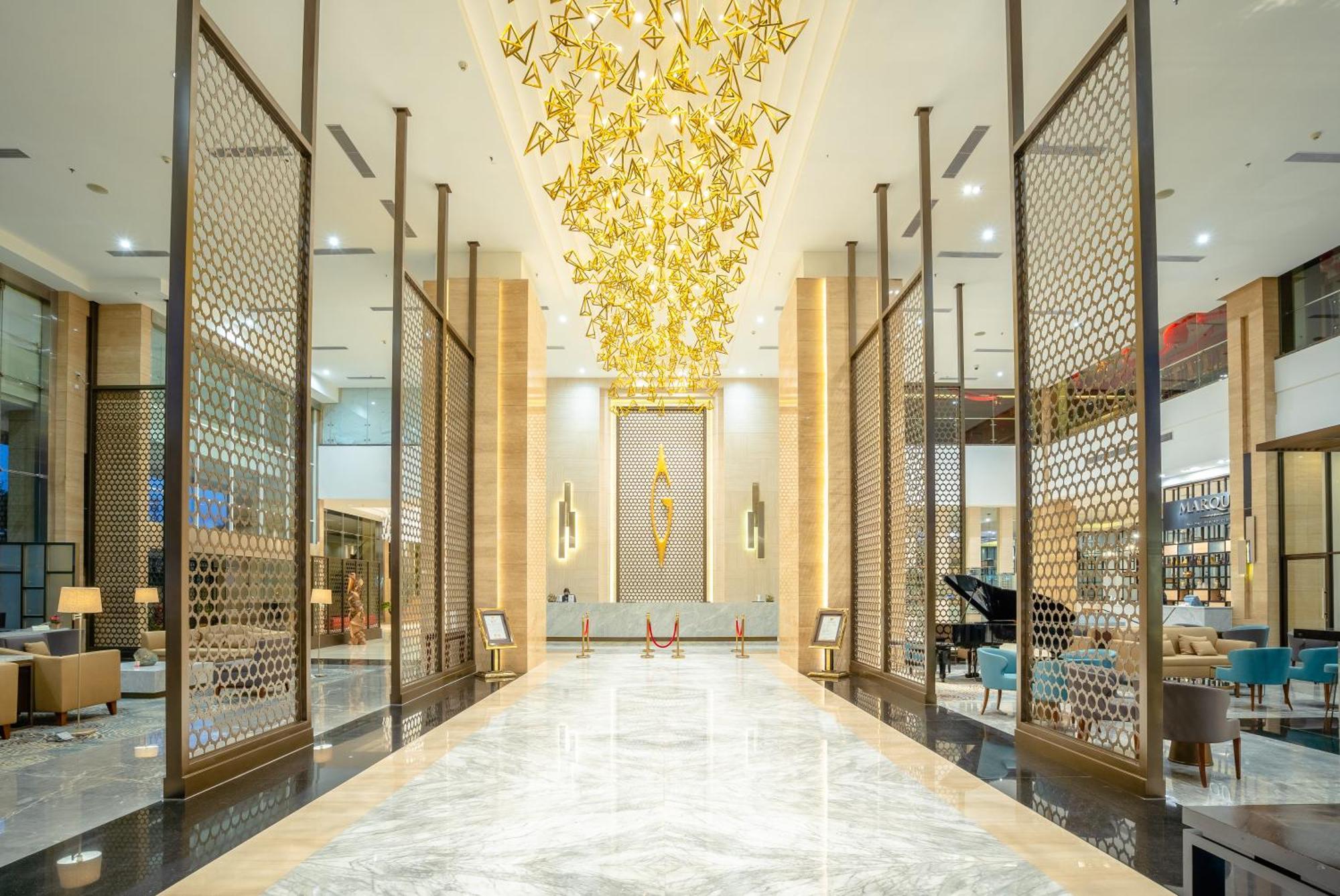 Gumaya Tower Hotel Семаранг Екстер'єр фото