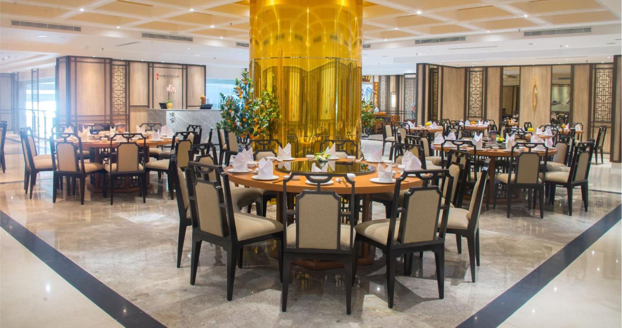 Gumaya Tower Hotel Семаранг Екстер'єр фото