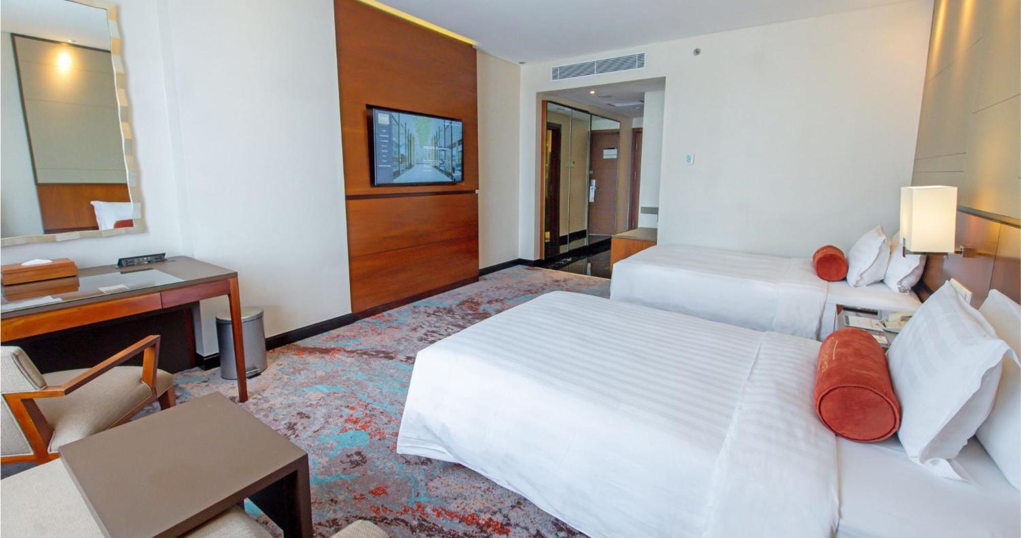 Gumaya Tower Hotel Семаранг Екстер'єр фото